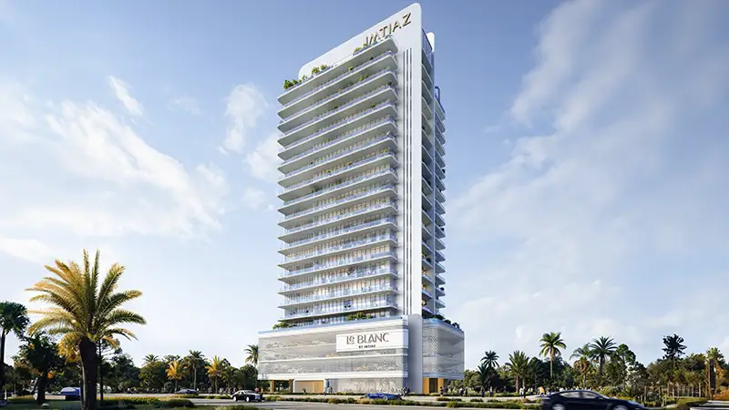 Le Blanc at Dubailand